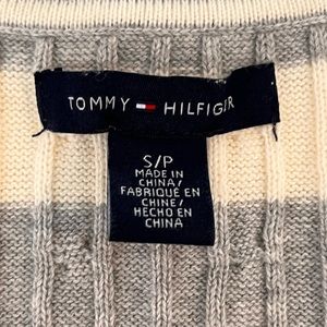 Grey and Cream striped V-neck Tommy Hilfiger sweater. TH logo on sleeve. Size Sm